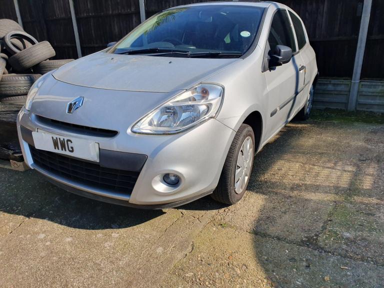 2010 Renault Clio 1.2 Extreme Euro 5 3dr (AC) HATCHBACK Petrol Manual