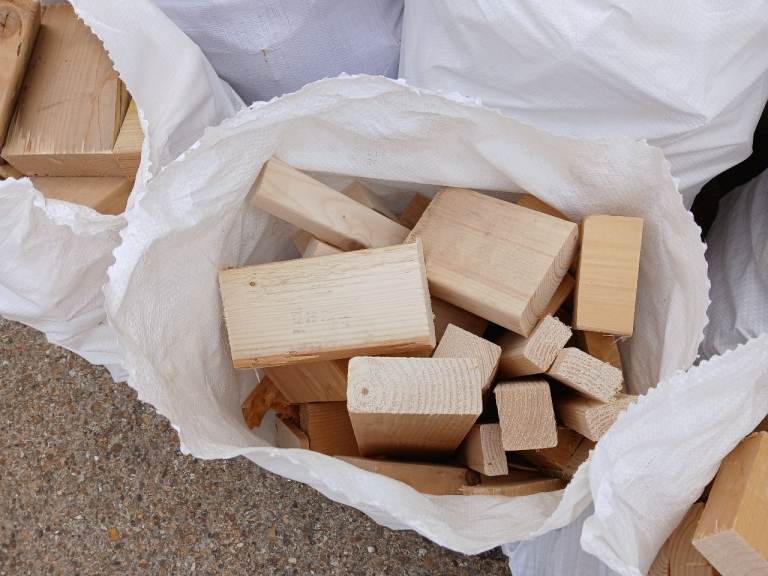 Big bags of clean firewood and KINDLING, ORDER NOW FOR XMAS