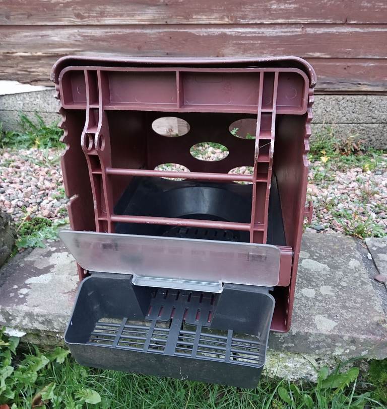 CHICKEN EGG LAYING BOX