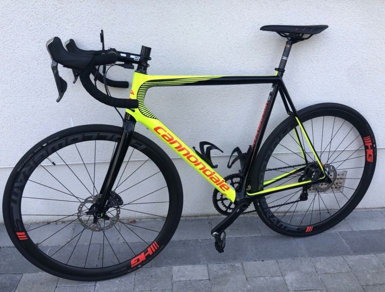 Cannondale Supersix himod carbon, carbon wheels , di2 ultegra , disc brakes, road / racing bike