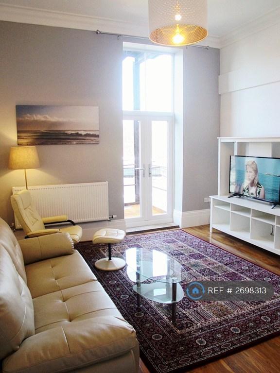 2 bedroom flat in Hull Marina, Hull, HU1 (2 bed) (#2698313)