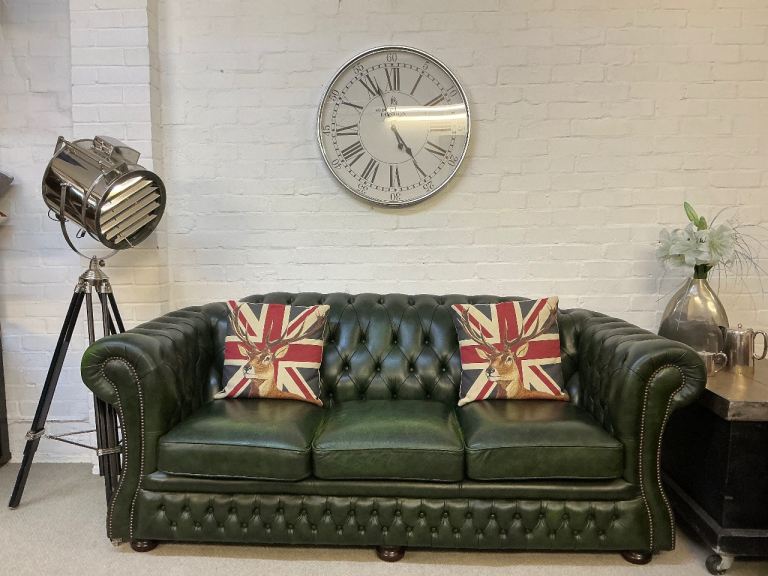 image for SPRINGVALE green 3 seater Chesterfield sofa. VGC. Can deliver. 