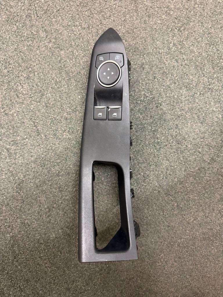 Ford Fiesta 3 Door Window Switch Mk8**Chipped Button** H1BT-14540-AC 