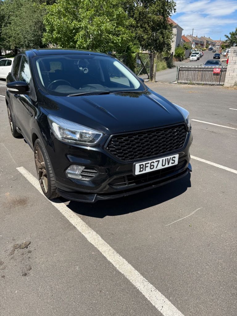 Ford, KUGA, Hatchback, 2017, Manual, 1498 (cc), 5 doors
