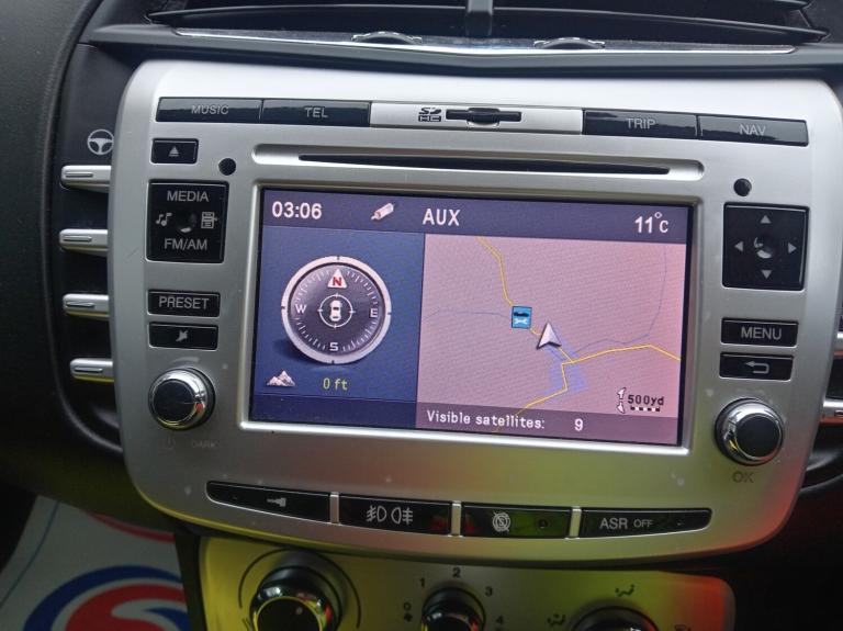 2012 Chrysler Delta 1.4 M-Air SE SAT NAV SHOWROOM CONDITION CAN SECURE 24/7 ON NET DELIVERY AVA H...