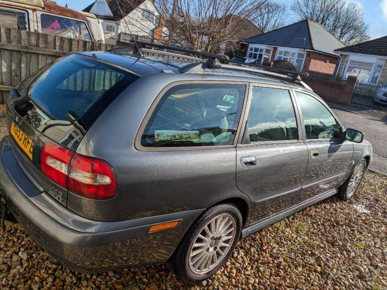 Volvo, V40, Estate, 2003, Manual, 1.9 diesel 70 (cc), 5 doors