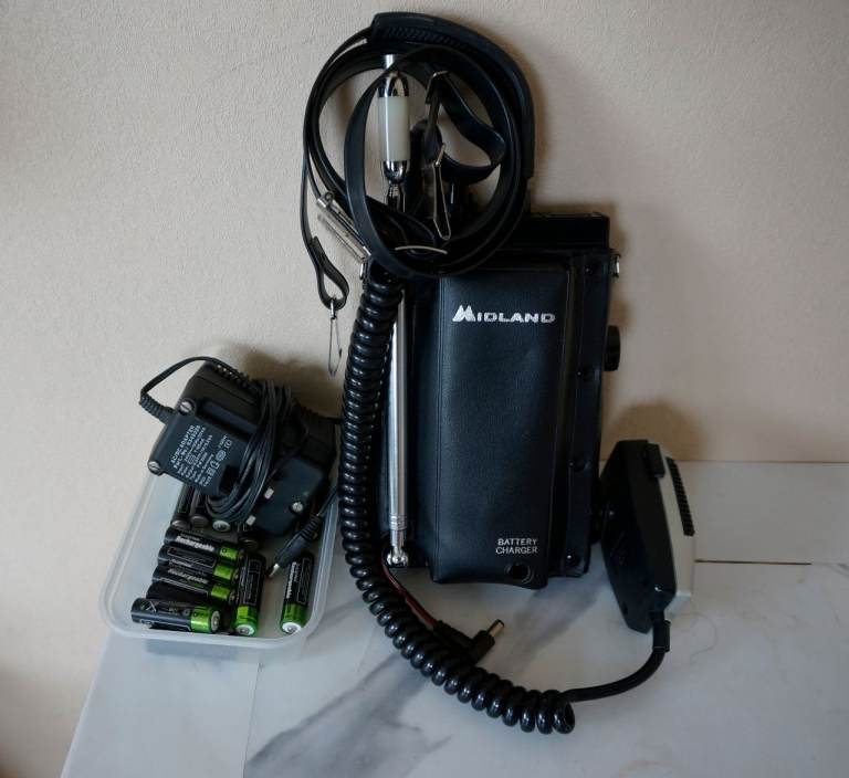 Midland 77-805 UK FM Portapack CB Radio