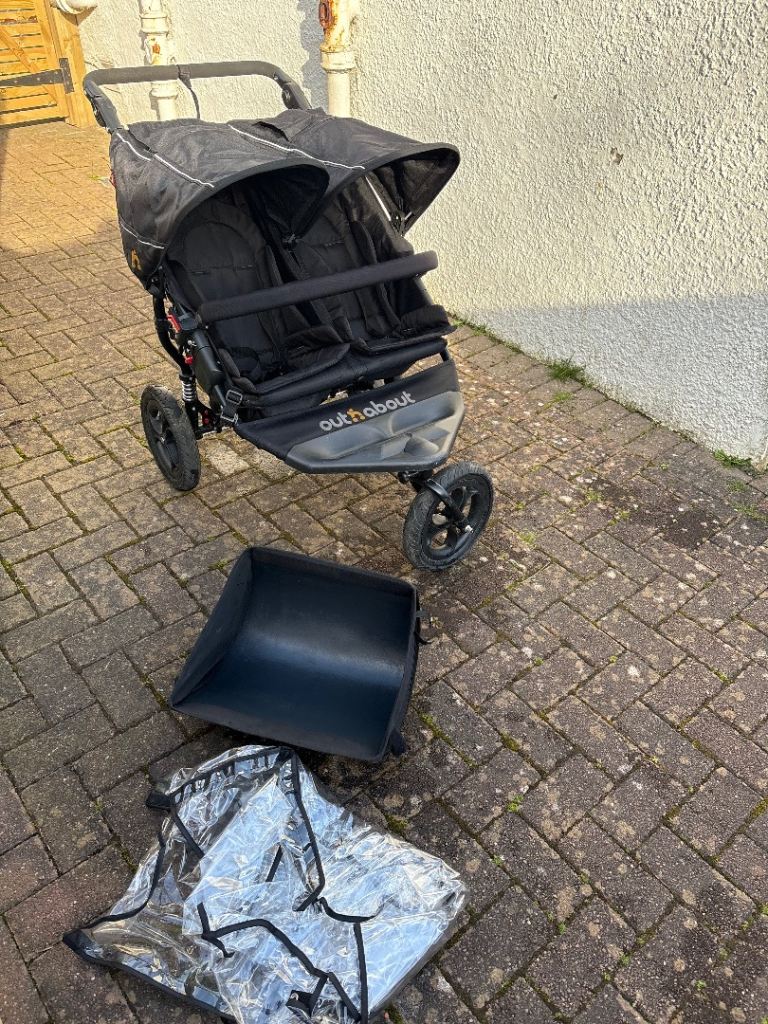 UPDATED LOWER PRICE - Out n About Nipper V5 Double Buggy – Great Condition – £375