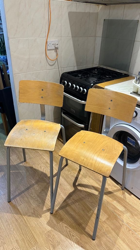 Tall bar stools 