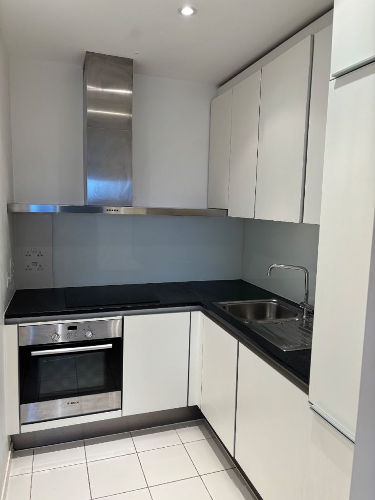 Professional cleaning services- Cleaners- Reliable Cleaner/ Domestic cleaners 