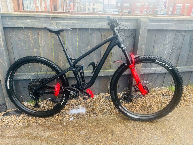 2024 GT sensor comp medium 29er full Sus £2500new 