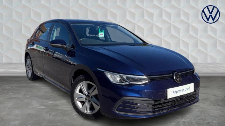 2022 Volkswagen Golf TSI Life Euro 6 5-door Hatchback Petrol Manual