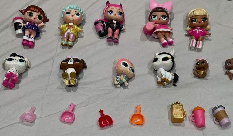 LOL DOLLS - Dolls & Accessories + Car - Girls Toys