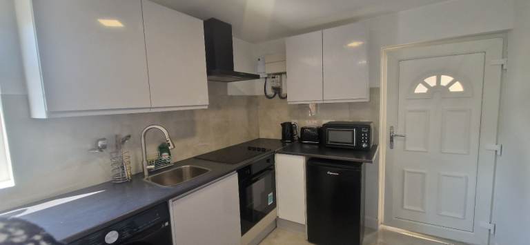 1 bed studio for rent