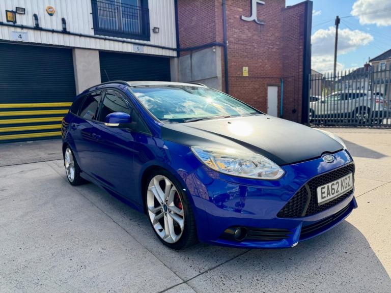 2012 Ford Focus 2.0T ST-3 5dr ESTATE Petrol Manual