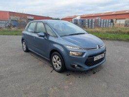  2015 Citroen Picasso 16 HDI  mot 27/01/27  .104567 miles  mice car in and out