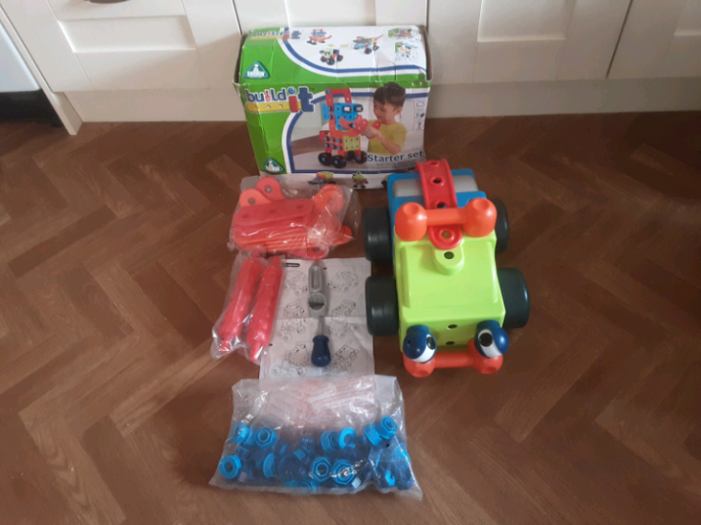 Early learning Centre Build it .boxed with instructions. 