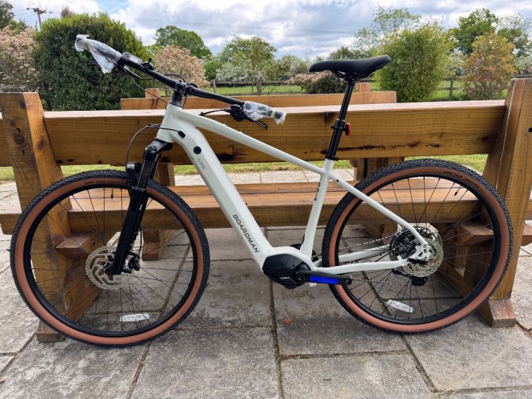 Brand New BOARDMAN MTX-E 8.9 - Halfords RRP £2,200
