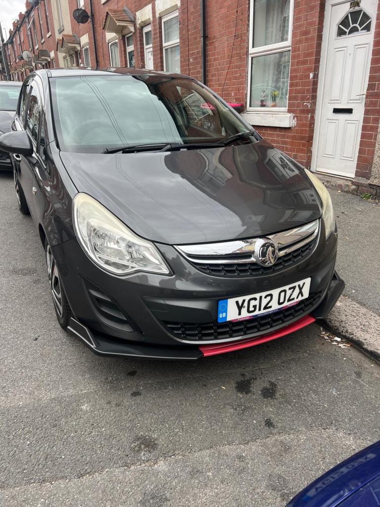 Vauxhall gray