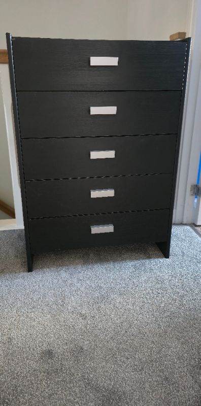 Free chest of drawers