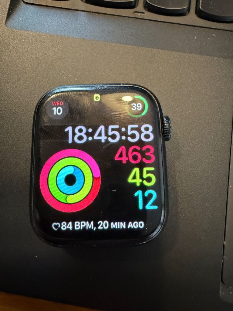 Apple Watch Series 8 45mm gps