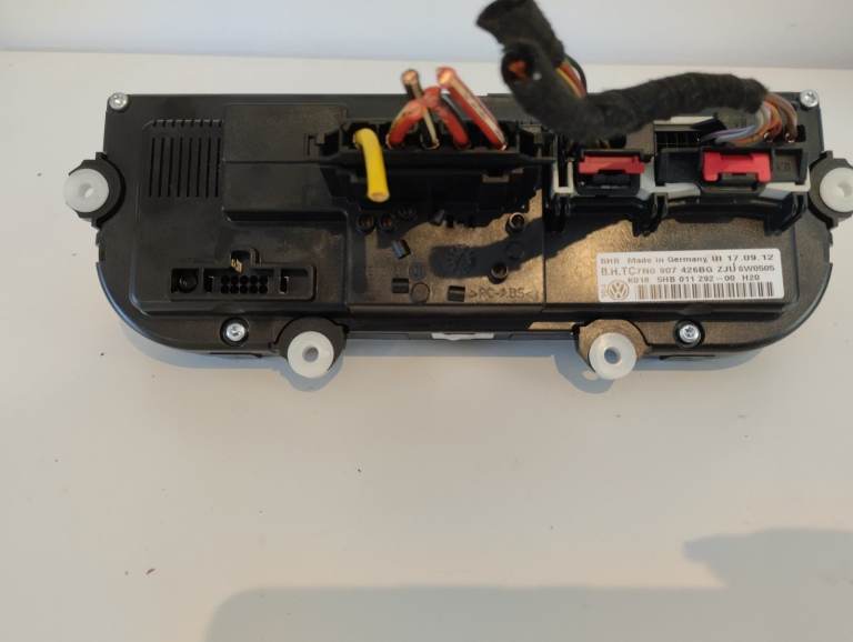 09-12 VW GOLF MK6 AIR CON HEATER CLIMATE CONTROL PANEL UNIT 7N0907426BG