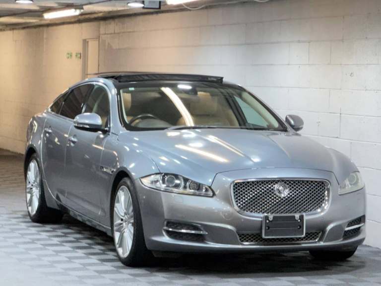 Jaguar XJ 5.0 V8 Premium Luxury Saloon 4dr Petrol Auto Euro 5 (385 ps) Petrol Automatic