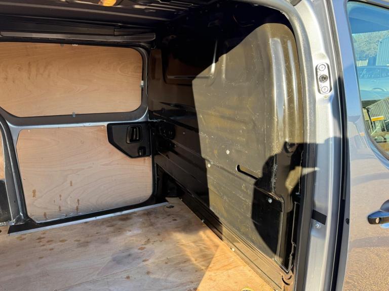 2019 Vauxhall Vivaro 1.5 Turbo D 2700 Dynamic L1 H1 Euro 6 (s/s) 6dr PANEL VAN Diesel Manual