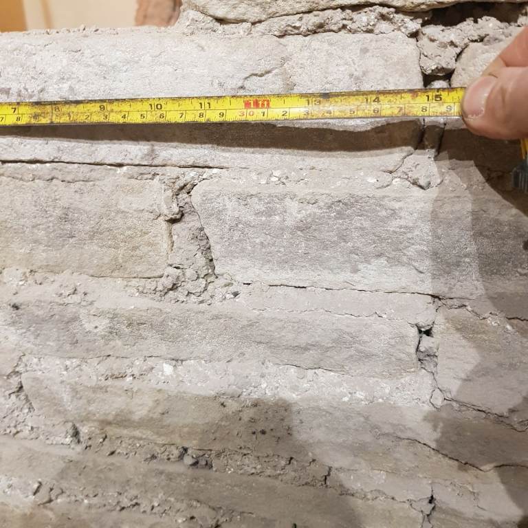 Internal walling stone 