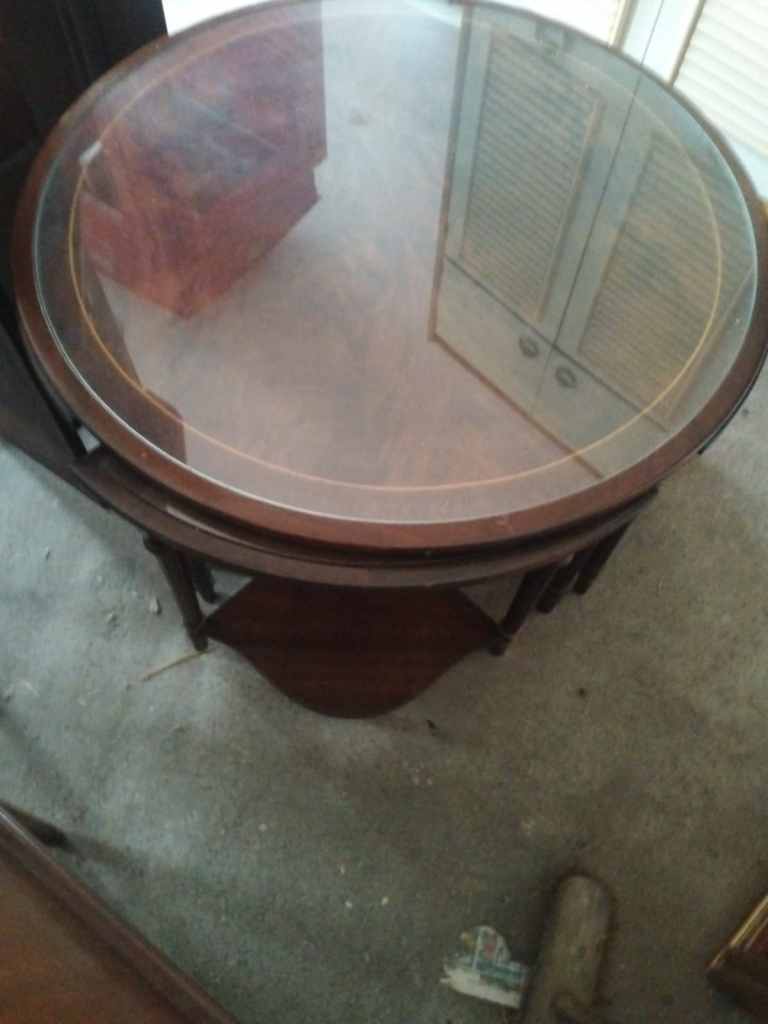 Quality Wooden Coffee Table nest - Glass top - Good Condition