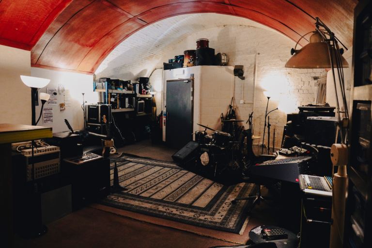 Fully Equipped £60pw East London Rehearsal Room Share and Storage with 4 Other Lovely Bands