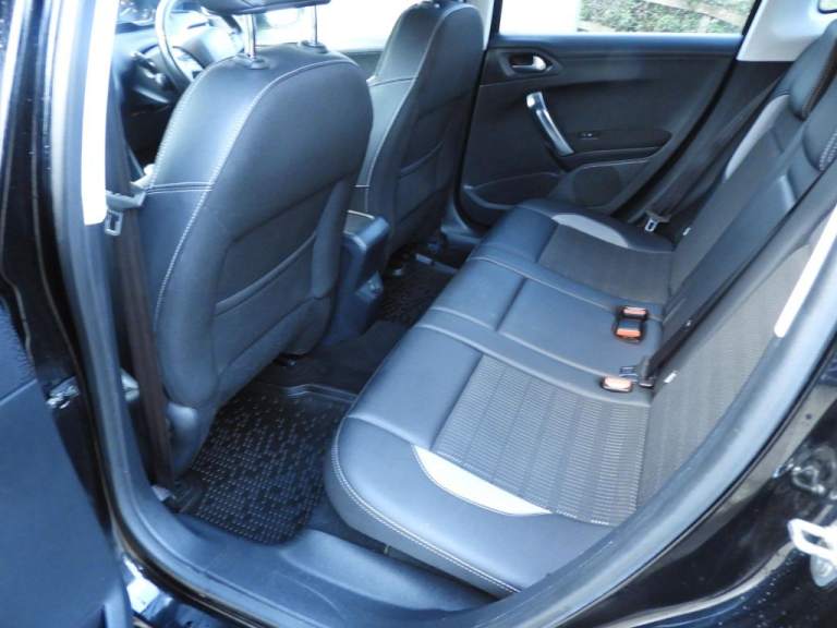 2016 Peugeot 2008 1.6 BlueHDi 100 Allure 5dr [Non Start Stop] HATCHBACK DIESEL Manual