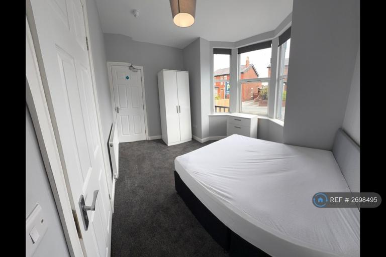 1 bedroom in Knowsley Road, Ormskirk, L39 (#2698495)