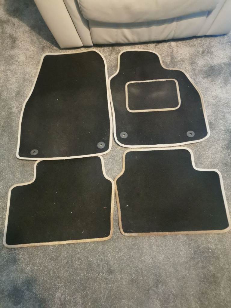  Free car mats