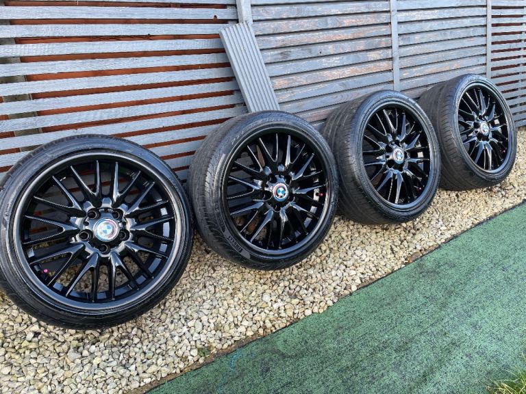 BMW MV1 18in Staggered Alloys & Tyres x4 