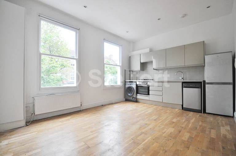 1 bedroom flat in Mayton Street, London N7