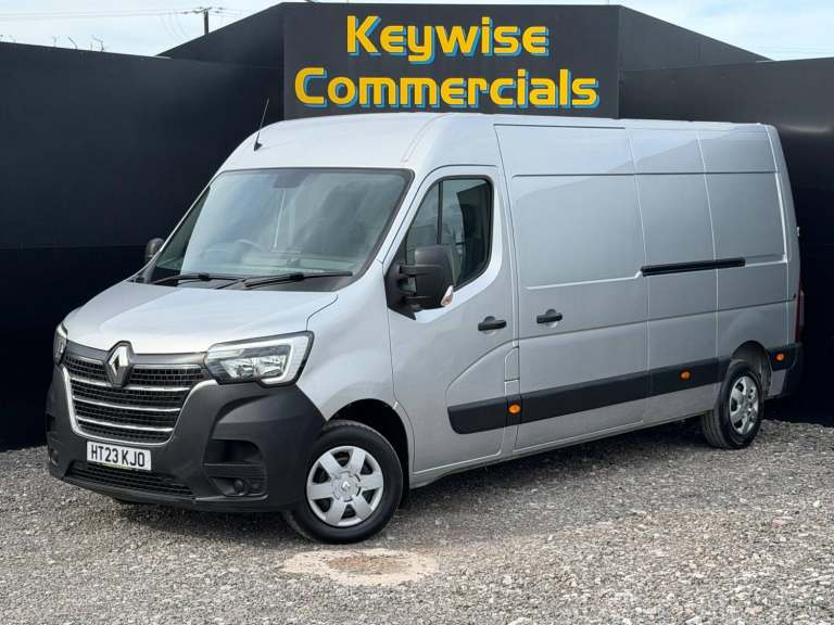 2023 Renault Master LM35dCi 135 Business+ Medium Roof Van PANEL VAN DIESEL Manual