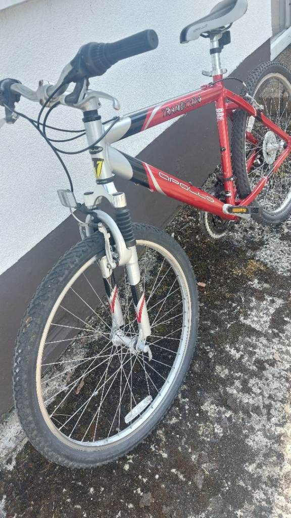 Apollo Transition Mens hybrid bike. 