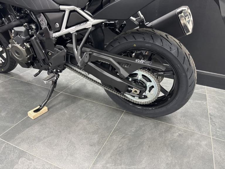 SUZUKI DL800 RE V STROM 2025