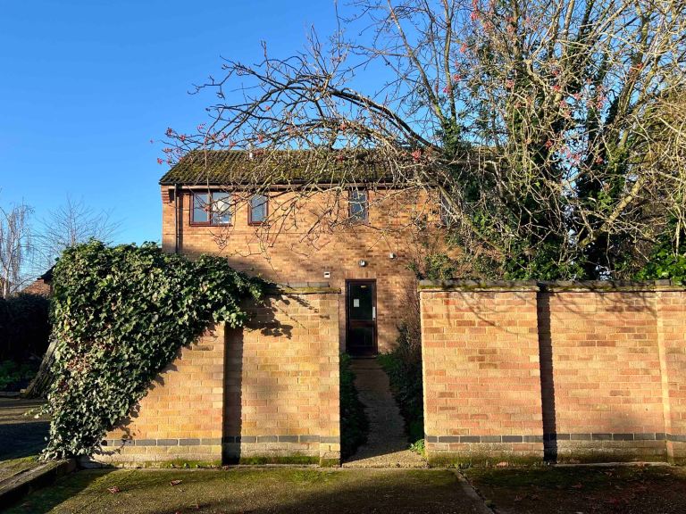 Studio Flat Near Cambridge Train Station to Let - CB1