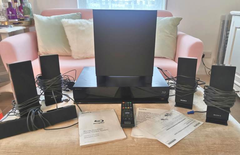 Sony Blu-ray Disc / DVD Home Theatre System – BDV-E870 / E370 – 5.1 Surround Sound. 
