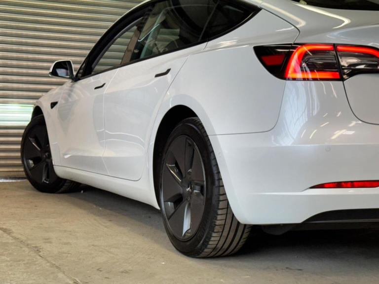 TESLA MODEL 3 (Dual Motor) Long Range Auto 4WDE 4dr 2021