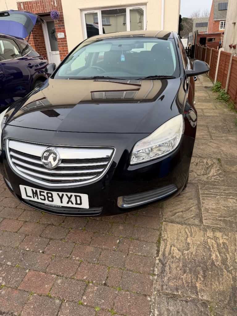 Vauxhall Insignia Petrol 1.8 low mileage