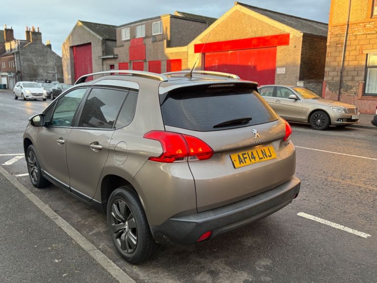 Peugeot, 2008, Hatchback, 2014, Manual, 1398 (cc), 5 doors