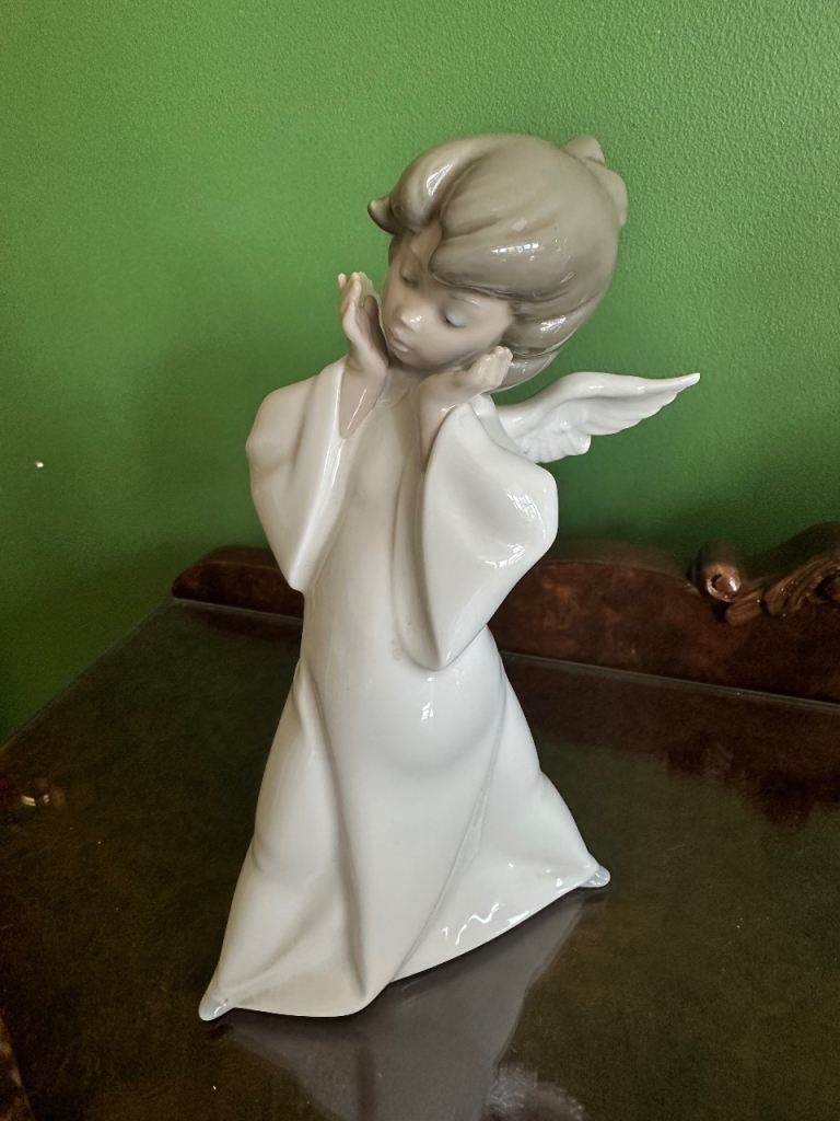 Lladro mime angel 