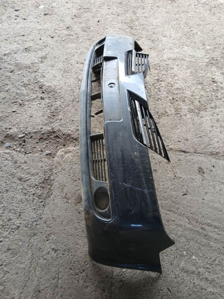 Bumper nissan primera