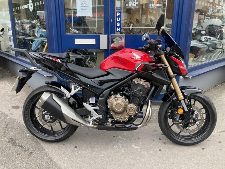 HONDA CB500 2024 - FSH - HUGGER - REAR GIVI RACK - PUIG SCREEN- TANK PAD 