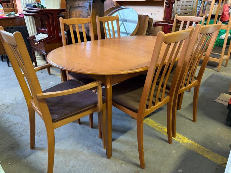 Mid Century Meredew Extending Dining Table & 6 Chairs