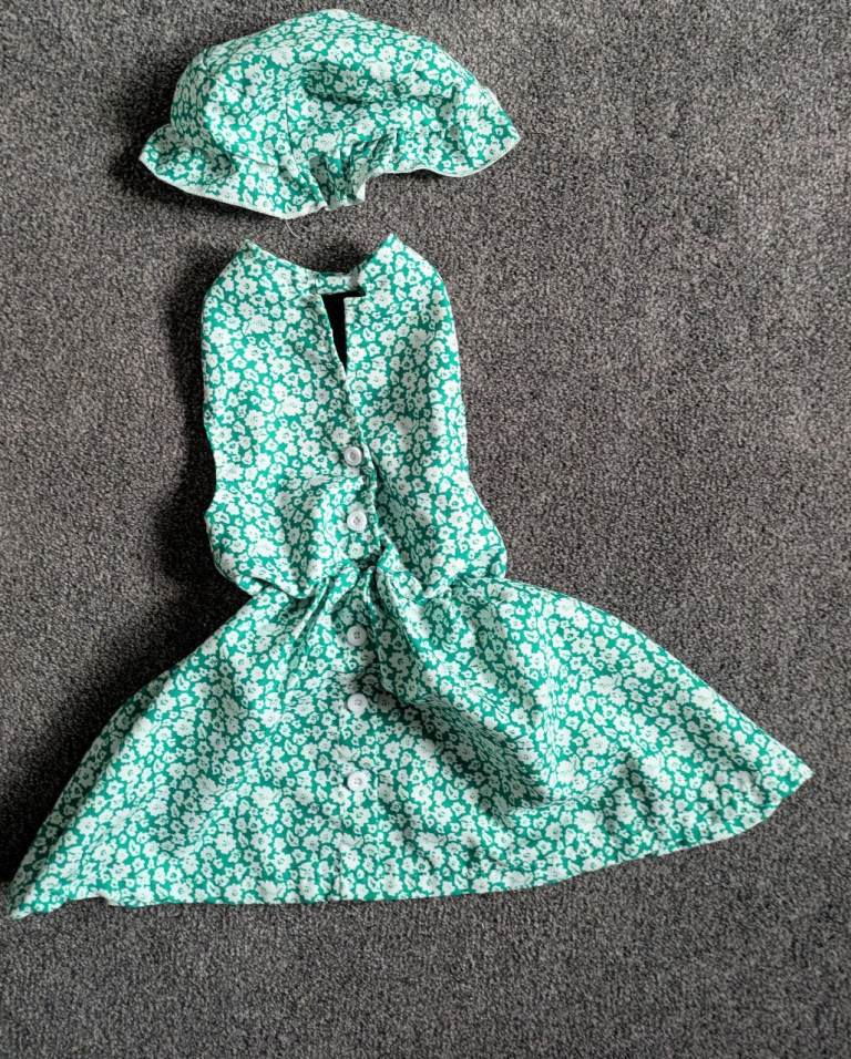 Baby girls sleeveless green & white floral print mini dress 9-12m