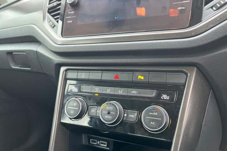 2019 Volkswagen T-Roc 1.6 TDI SE SUV 5dr Diesel Manual Euro 6 (s/s) (115 ps)- Parking Sensors Man...